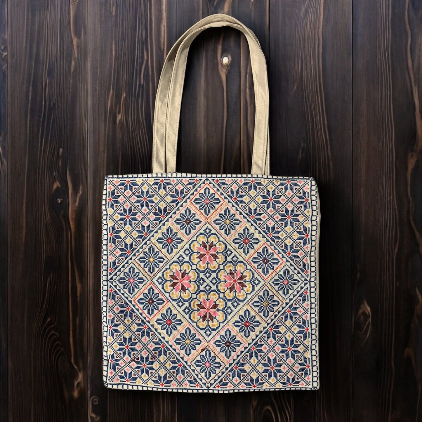 Tatreez Tote Bag – Stylish and Functional with Zipper & Back Pocket