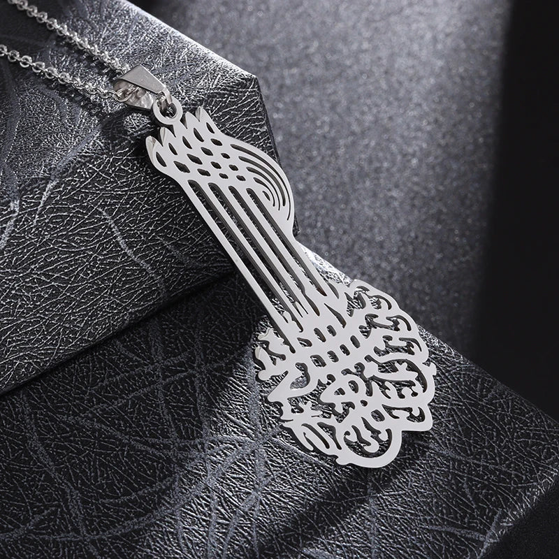 Exquisite Hollow Map Pendant Necklace for Women Men Fashion Charm Arabic Stainless Steel Amulet Jewelry
