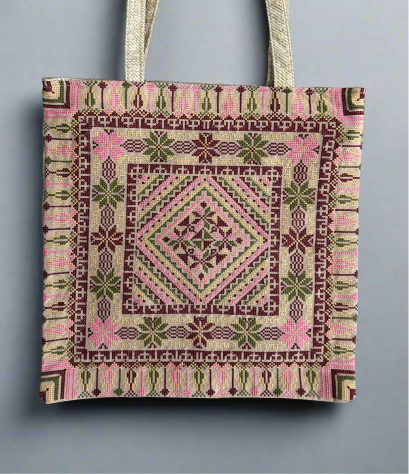 Tatreez Tote Bag – Stylish and Functional with Zipper & Back Pocket